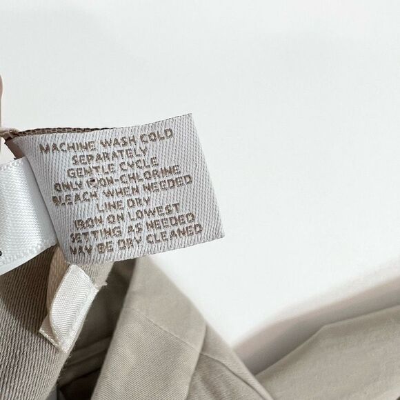 Chico's Pants The Ultimate Fit Crop Womens Medium Tan Flat Front NEW Belt Loops - Picture 11 of 12